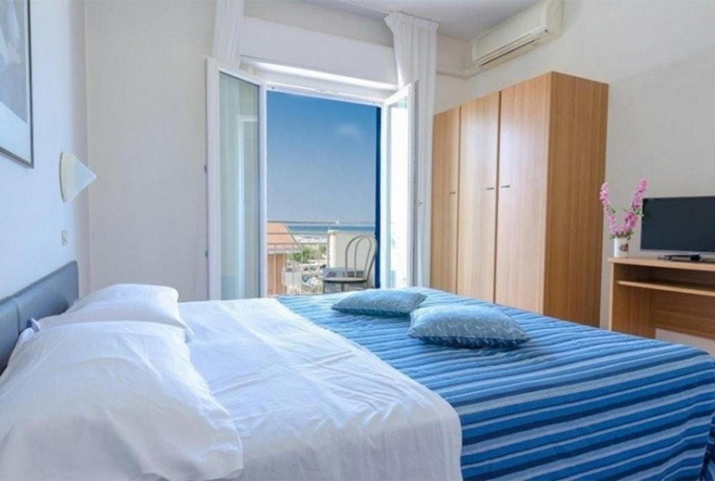 Hotel Los Angeles - Fronte Mare Riccione Extérieur photo