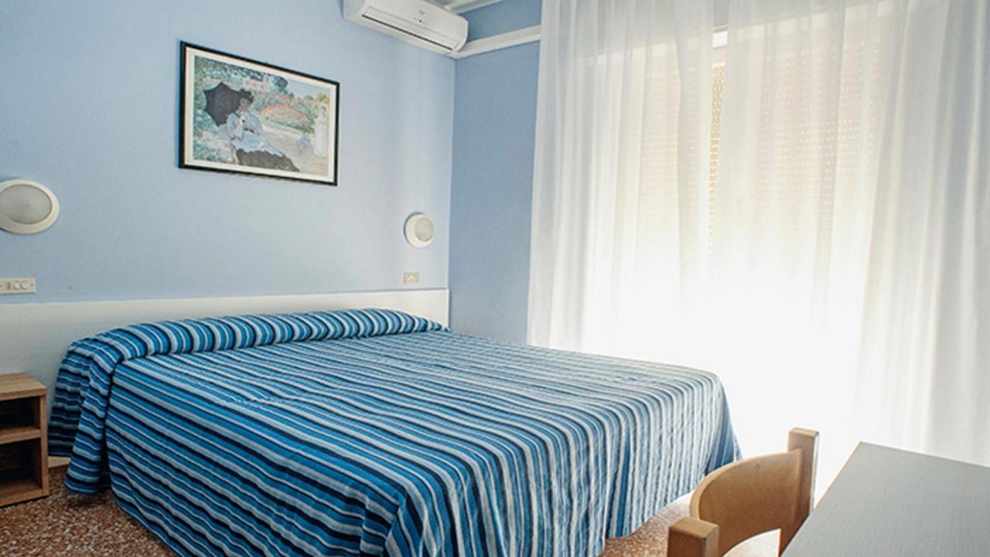 Hotel Los Angeles - Fronte Mare Riccione Extérieur photo
