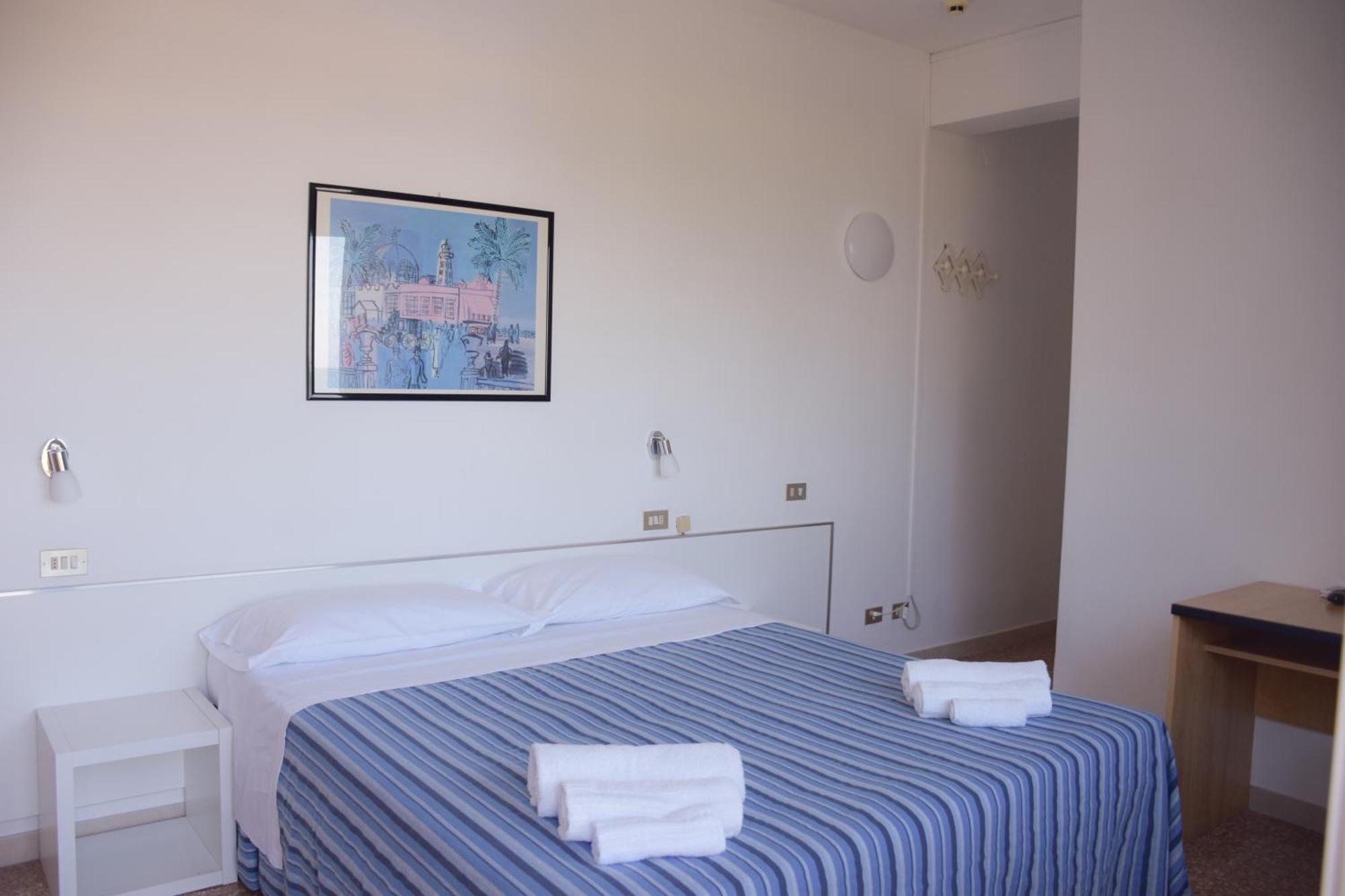Hotel Los Angeles - Fronte Mare Riccione Extérieur photo